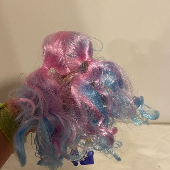 Vibe Girls Mia Doll Ocean Vibe Fashion Doll GUC - Picture 2 of 3